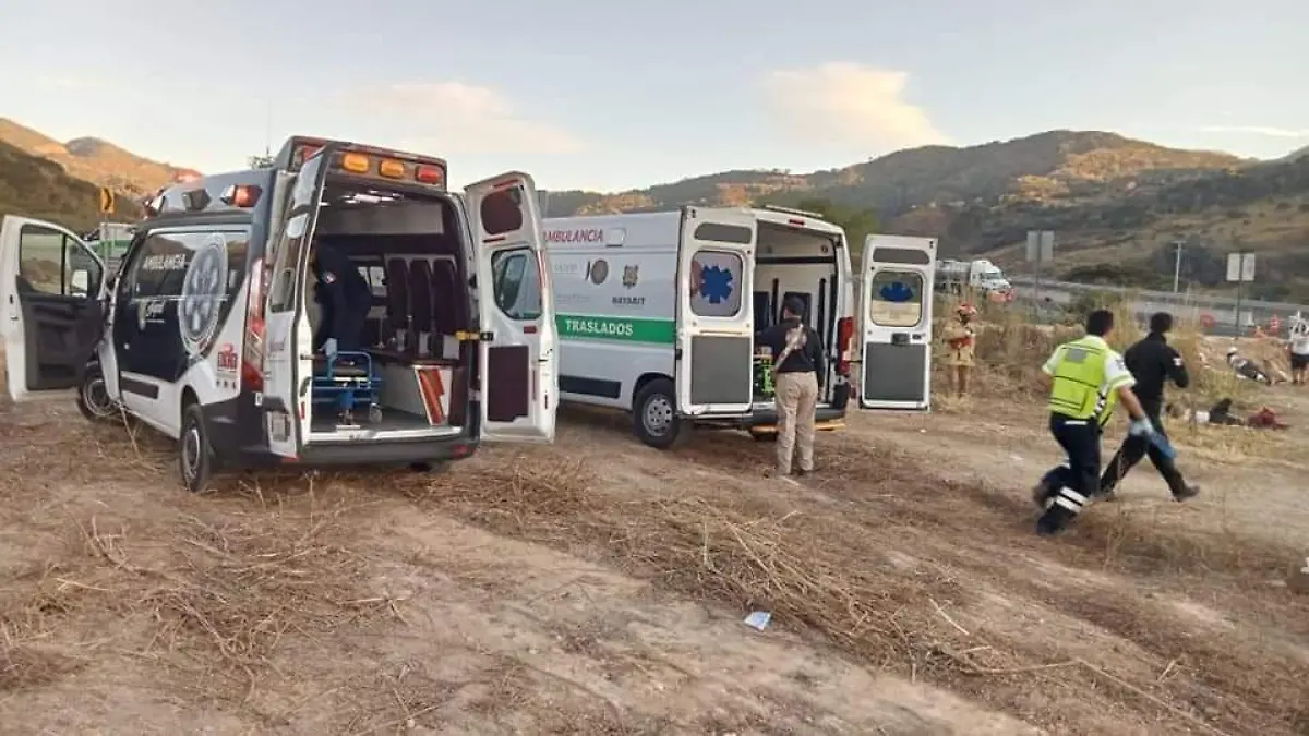 Accidente autopista Jala Compostela